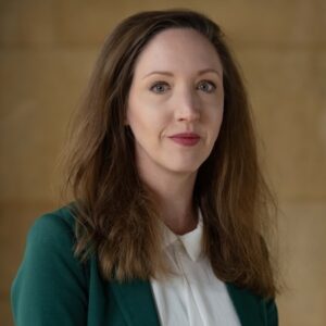 LD Headshot - Laura Davies